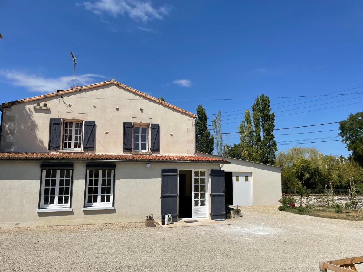 Un Petit Coin De Paradis Benet Exterior foto